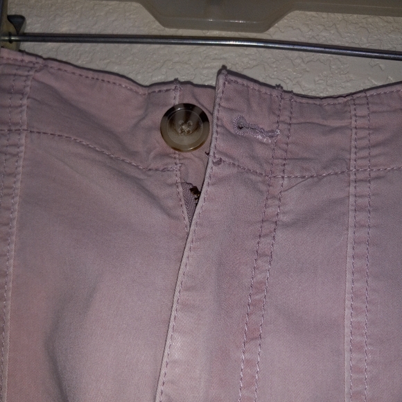 Maunces short shorts color mauve size 6 cotton spandex like new - Picture 4 of 6